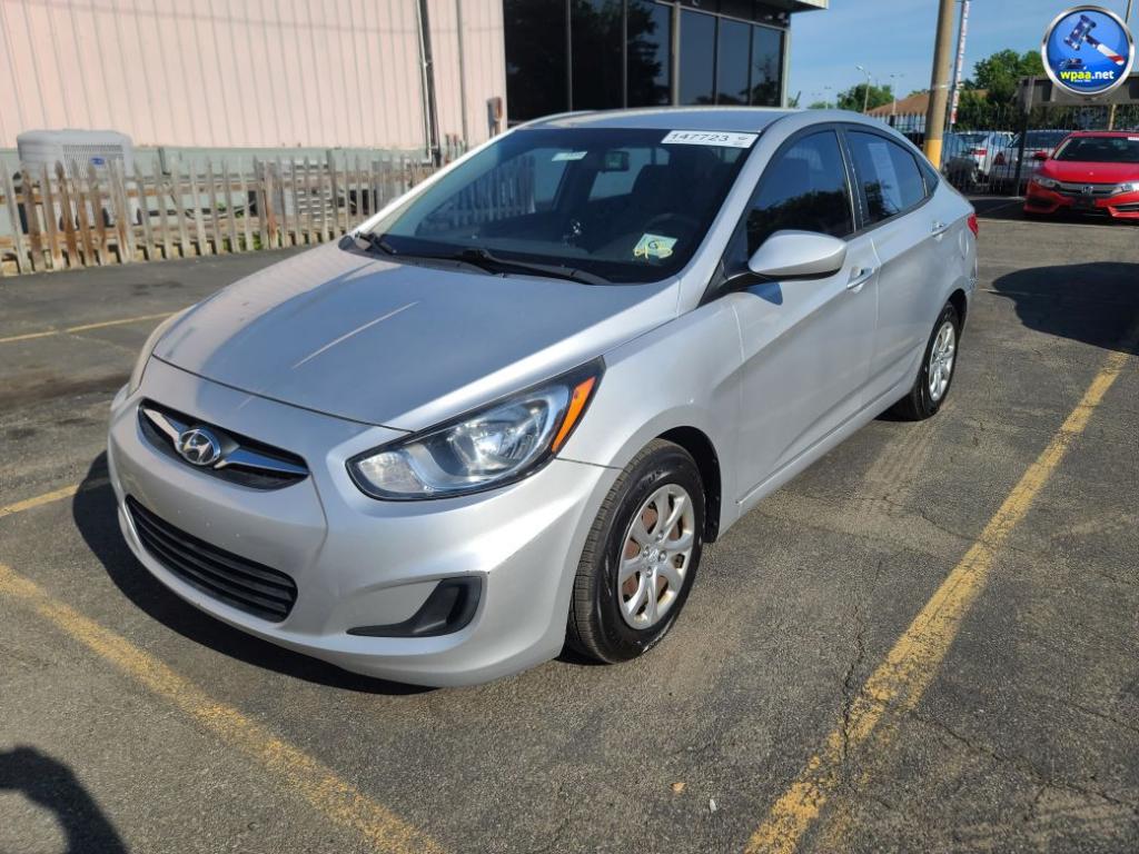 2012 Hyundai Accent GL 